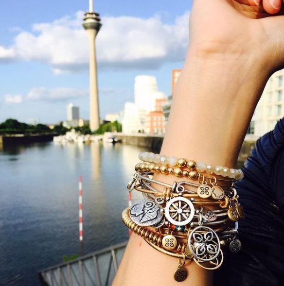 Urban Leaves LETTER M Bangle ULIN013VG Hand Bracelet Brass