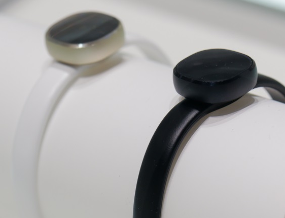 Samsung Smart Phone Charm Lifestyle Band White