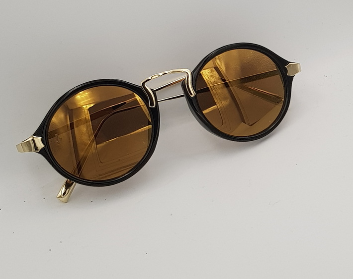 Lux Lenses UK SunGlasses Model GM110384 Gold Black Round Plastic Metal